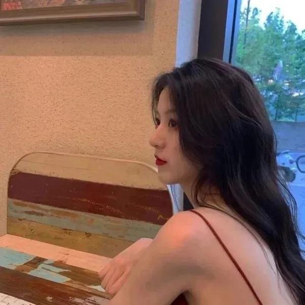 诈骗女神