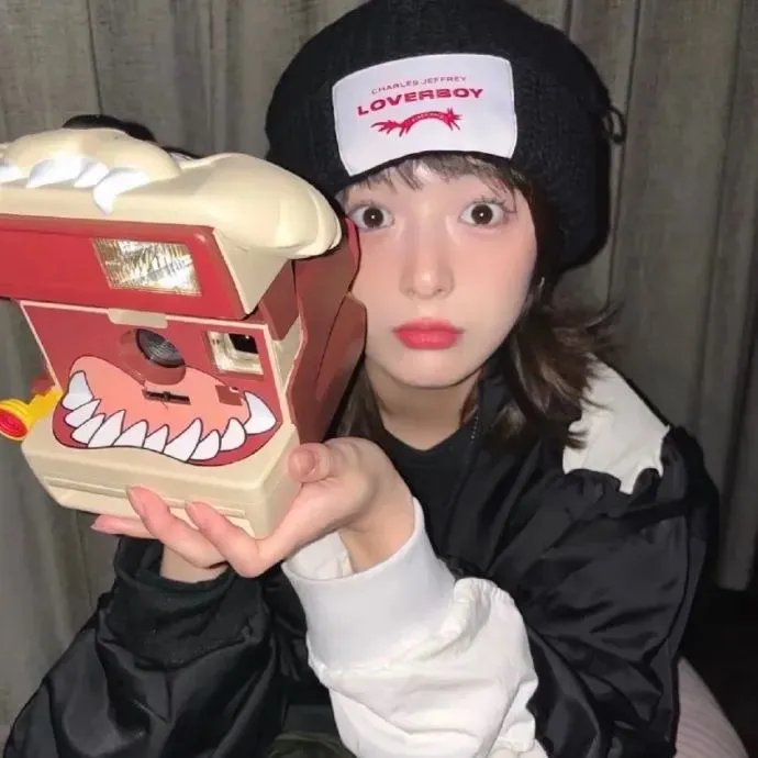 行走的鸡毛掸子